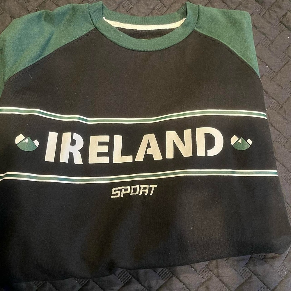 Ireland sportster crewneck